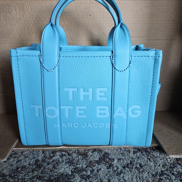 Marc Jacobs Pool Tote Bag Small - Picture 11 of 11